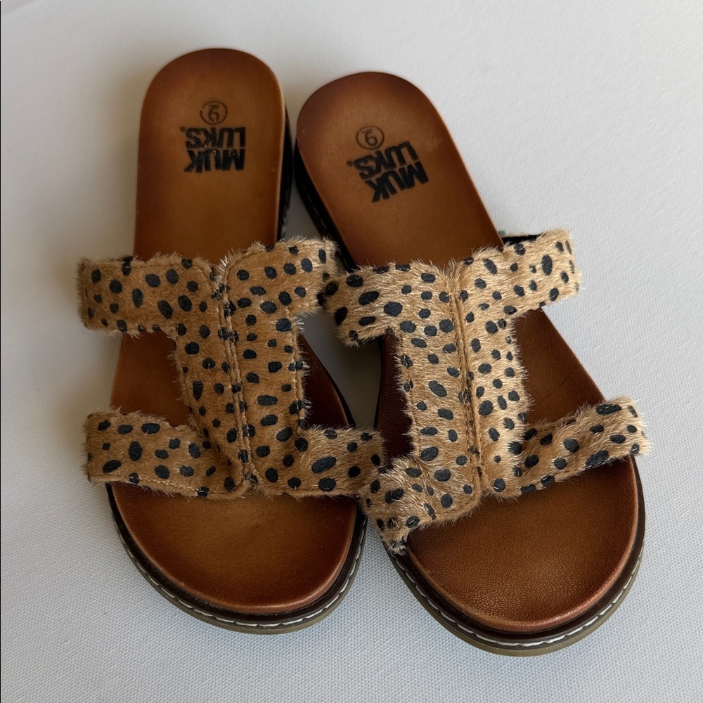 Muk Luks Leopard Print Slide Sandals Size 9 Fuzzy Double Strap